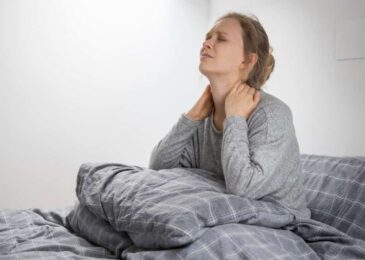 Neck and shoulder pain from sleeping wrong